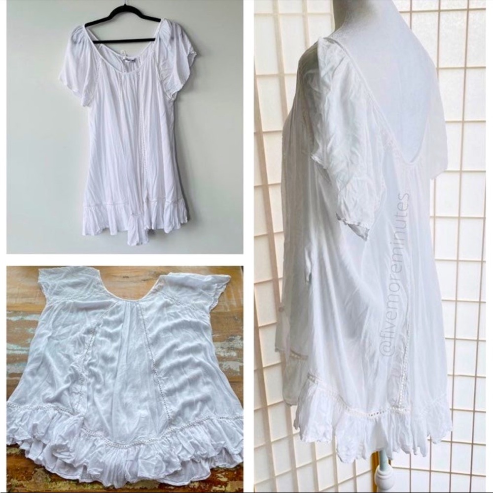 Flowy, white eyelet tunic